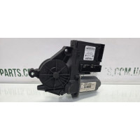 Двигун склопідіймача двері передньої правої Skoda Octavia A5 1K0959792H VAG (1K0959792H)