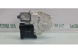 Двигун склопідіймача передній лівий Volkswagen Golf 5 1K0959793M VAG (1K0959793M)