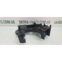 Кронштейн кожух проводки Skoda Octavia A5  вживаний 1K0971615 VAG (1K0971615)