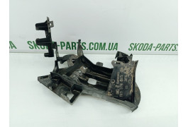 Кожух електропроводки skoda octavia a5 1k0971615CN VAG (1K0971615CN)