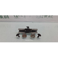 Кронштейн кріплення проводки на тепловому екрані 1.2tsi Skoda Octavia A5 1K0972825M VAG (1K0972825M)