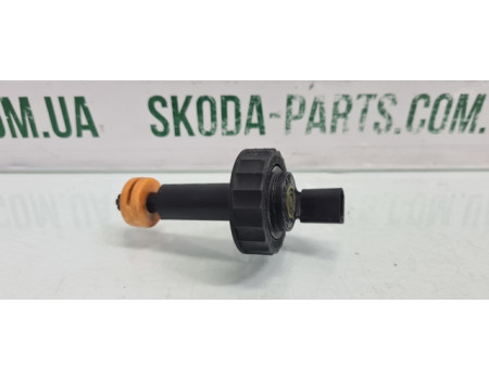 Кришка Датчик бачка рівня гальмівного циліндру гальм Skoda Octavia A5 VAG (1K1611349A)