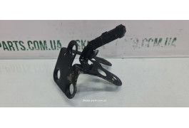 Кронштейн кріплення блоку АБС ABS 1.2tsi Skoda Octavia A5 1K1614235B VAG (1K1614235B)