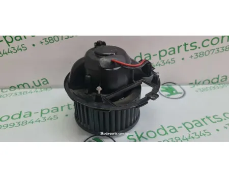 Вентилятор пічки Skoda Octavia A5 1K1820015F VAG (1K1820015F) Вентилятор пічки Skoda Octavia A5 1K1820015F VAG (1K1820015F)