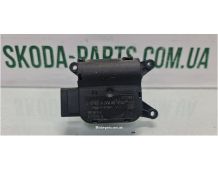 Кроковий двигун пічки Skoda A5 1K1907511E VAG (1K1907511E)