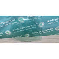 Скло дверей заднє праве Volkswagen Jetta 5 1K5845026 VAG (1K5845026)