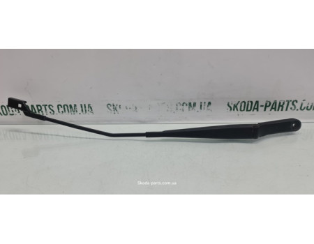 Двірник передній правий Volkswagen Golf 5 VAG (1K5955410B)