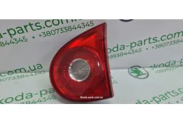 Стоп задній правий, внутрішній Volkswagen Golf 5 1K6945094E VAG (1K6945094E)