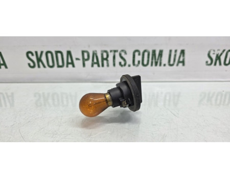 Патрон лампи вказівника повороту Skoda Octavia A5 рестайл VAG (1K6953123D)