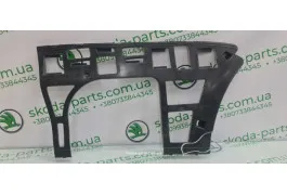 Кронштейн кріплення заднього бампера лівий комбі Volkswagen Golf 5 1K9807378 VAG (1K9807378)