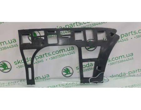 Кронштейн кріплення заднього бампера лівий комбі Volkswagen Golf 5 1K9807378 VAG (1K9807378)