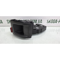 Замок заднього сидіння правий Volkswagen Golf 5 VAG (1K9885682D)