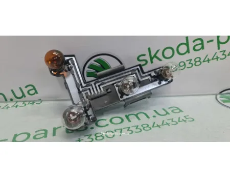 Плата стопа ліва Volkswagen Golf 5 1K9945257 VAG (1K9945257)