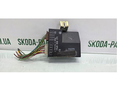 Блок управління склопідіймачами Seat Toledo VAG (1L0959875A)