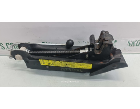 Домкрат Volkswagen Touran 1T0011031A VAG (1T0011031A)