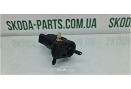 Насос омивача вітрового скла Skoda Fabia New 1T0955651A VAG (1T0955651A)
