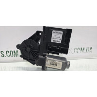 Двигун склопідіймача двері передньої правої Skoda Octavia A5 1t0959702C VAG (1T0959702C)