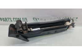 Домкрат Skoda Octavia Tour 1U0011031A VAG (1U0011031A)