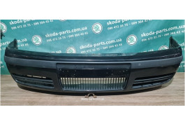 Бампер передній чорний код фарби 9910 Skoda Octavia Tour 1U0807221A VAG (1U0807221A)