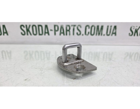 Скоба замка дверей Skoda Octavia Tour 1U0837033B VAG (1U0837033B)