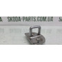 Скоба замка дверей Skoda Octavia Tour 1U0837033B VAG (1U0837033B)