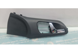 Ручка дверей внутрішня передня права Skoda Octavia Tour 1U0837248B VAG (1U0837248B)