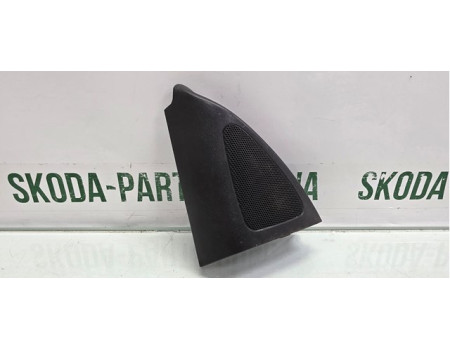 Корпус пищалки лівий без пищалки Skoda Octavia Tour рестайл VAG (1U0837993)