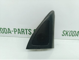 Корпус пищалки без пищалки правий Skoda Octavia Tour 1U0837994 VAG (1U0837994)