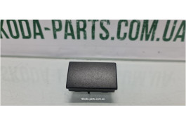 Заглушка торпеди Skoda Octavia Tour 1U0858179A вживана VAG (1U0858179A)