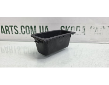 Ніша центральної консолі Skoda Octavia Tour 1U0858337 VAG (1U0858337)