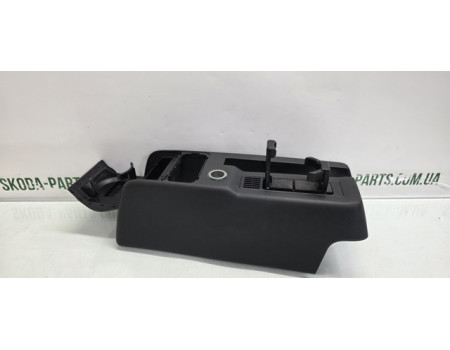 Підстаканник центральний задній Skoda Octavia Tour рестайл VAG (1U0862429AA)