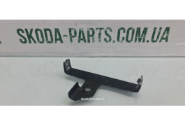 Кронштейн кріплення консолі салону Skoda Octavia Tour 1U0863350A вживаний VAG (1U0863350A)