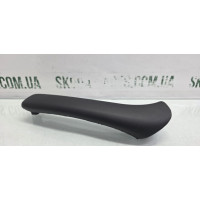 Накладка ручки дверей внутрішня передня права Skoda Octavia Tour VAG (1U0867198B)