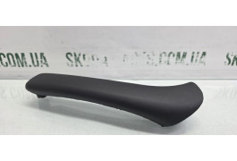 Накладка ручки дверей внутрішня передня права Skoda Octavia Tour VAG (1U0867198B)