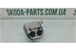 Форсунка омивача фар права рестайл Skoda Octavia Tour 1U0955104A VAG (1U0955104A)