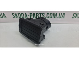 Дефлектор торпеди правий Skoda Octavia Tour 1U1819702 VAG (1U1819702)