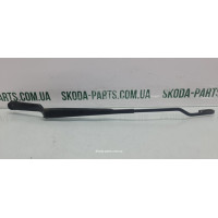 Двірник передній лівий Skoda Octavia Tour 1U195540 VAG (1U1955409)