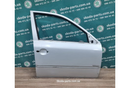 Двері передні праві сірі колір 9102 Skoda Octavia Tour рестайл VAG (1U4831056)