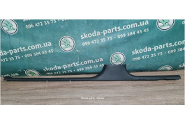 Накладка правого порога комбі Skoda Octavia Tour 1U4853374A VAG (1U4853374A)