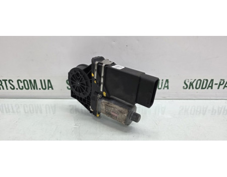 Двигун склопідіймача передній Skoda Octavia Tour 1u4959801B VAG (1U4959801B)