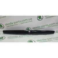 Планка підсвітки номерного знаку без підсвітки Skoda Octavia Tour рестайл VAG (1U6827577NN) Планка підсвітки номерного знаку без підсвітки Skoda Octavia Tour рестайл VAG (1U6827577NN)