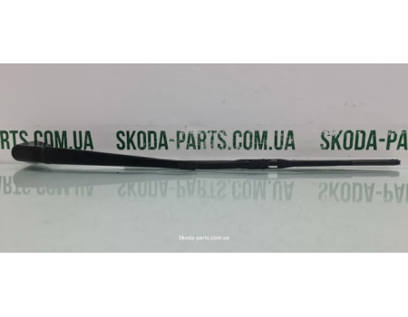 Двірник задній хетчбек ліфтбек Skoda Octavia Tour 1U6955706A VAG (1U6955706A)