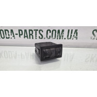 Кнопка підігріву сидіння Skoda Octavia Tour до рестайл 1u6963563 VAG (1U6963563)