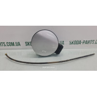 Лючок паливного бака комбі Skoda Octavia Tour 1U9010239F вживаний VAG (1U9010239F)