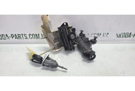 Комплект замків личинка дверей багажника запалення Skoda Octavia Tour VAG (1U9827565HH)