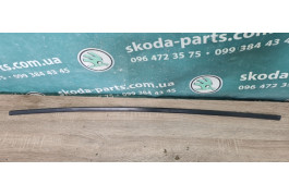 Накладка заглушка криші ліва Skoda Octavia tour вживана 1u9853705f VAG (1U9853705F)