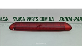 Додатковий стоп на кришку багажника Skoda Octavia Tour combi 1U9945097B VAG (1U9945097B)