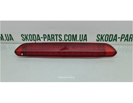 Додатковий стоп на кришку багажника Skoda Octavia Tour combi 1U9945097B VAG (1U9945097B)