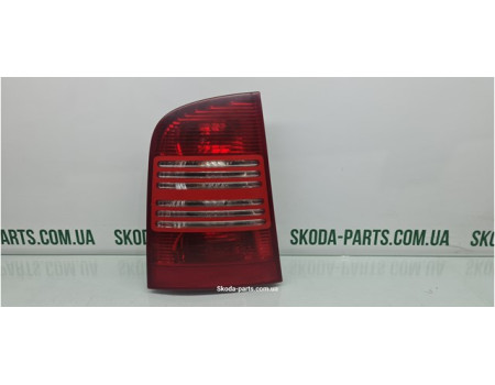 Стоп задній лівий комбі Skoda Octavia Tour 1U9945111B VAG (1U9945111B)