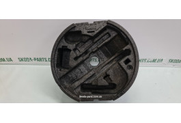 Органайзер в запасне колесо Skoda Octavia A5 VAG (1Z0012115B)